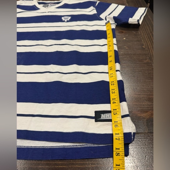 Vintage Toronto Maple Leafs NHL T-Shirt - Picture 7 of 7